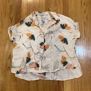 Linen short sleeve button up shirt